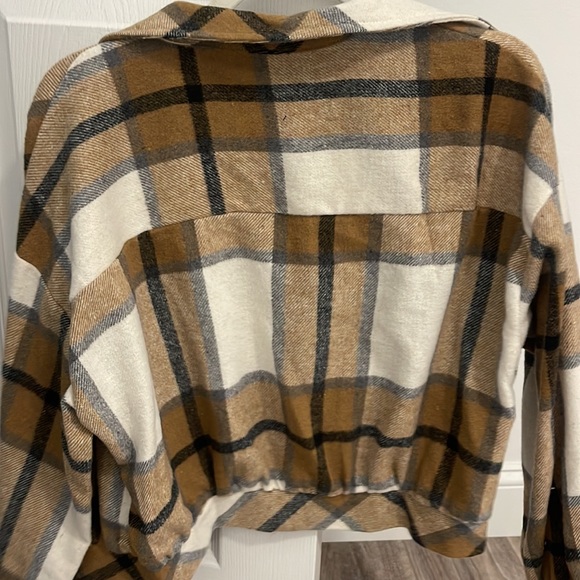 flannel shacket - Picture 5 of 5